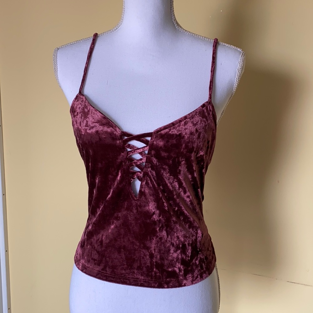 Forever 21 Burgundy Top, size M